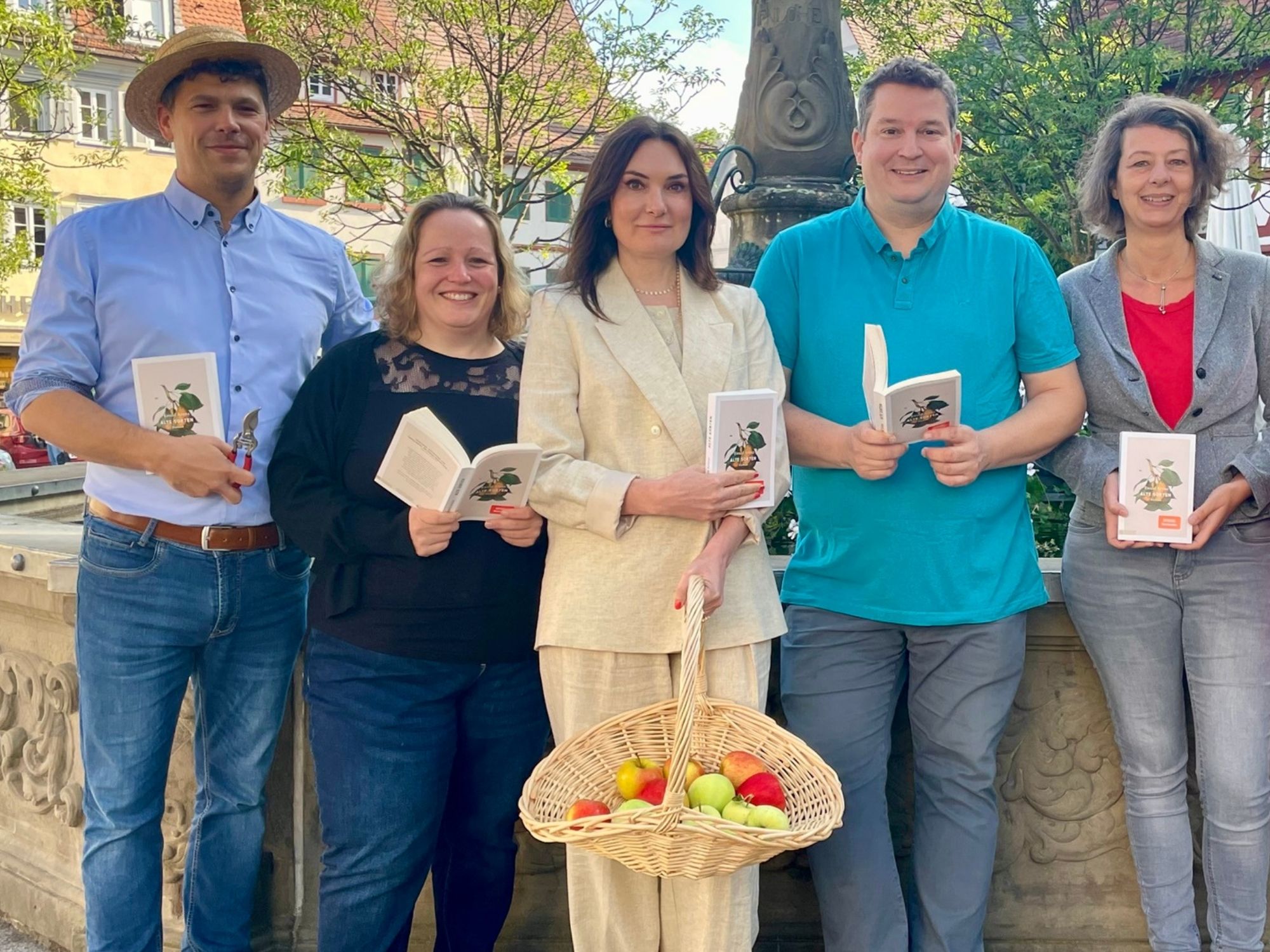 Eine Spraydose verziert eine Wand