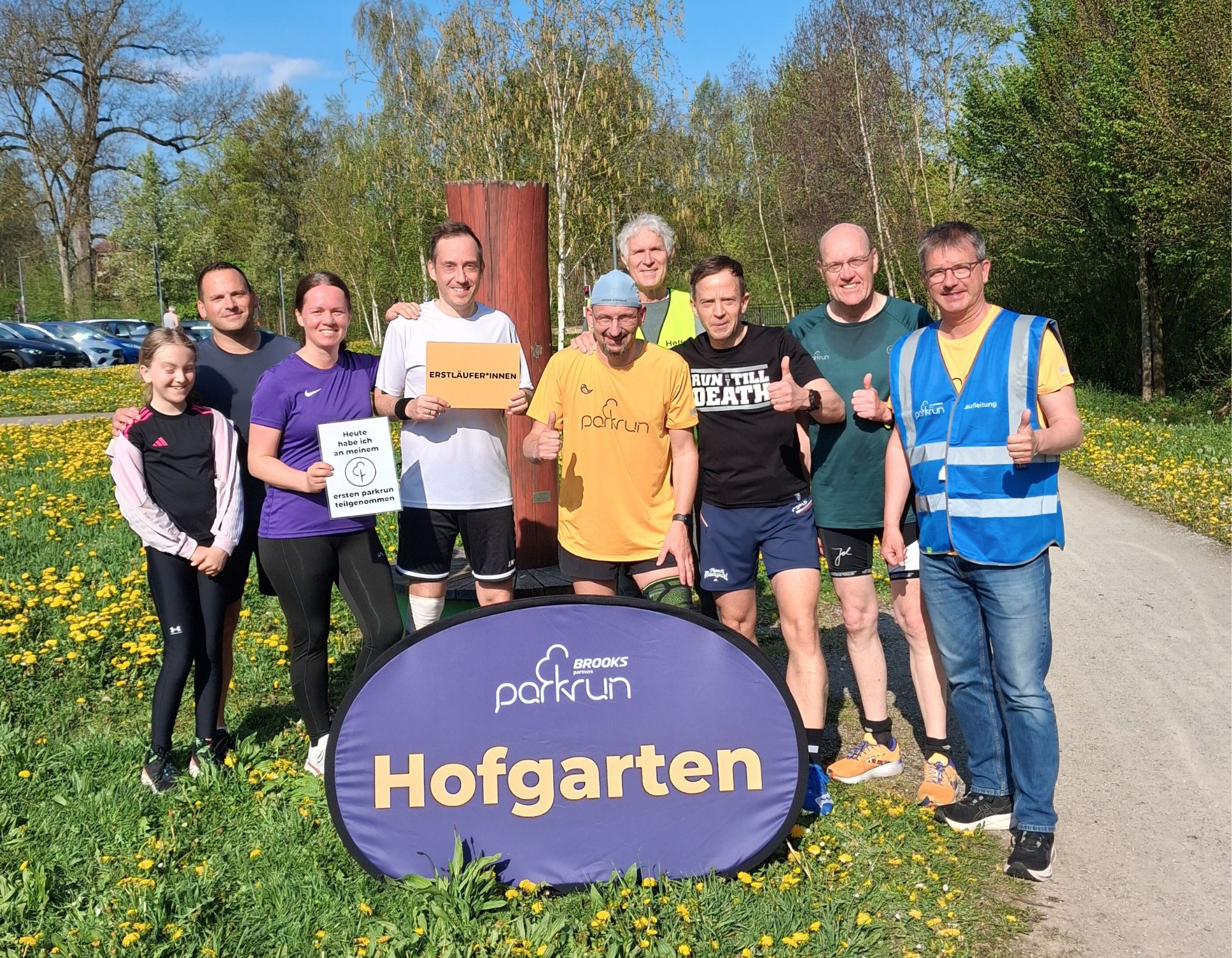 Die E-Rikscha fährt durch den Hofgarten und in die  Cappelaue.